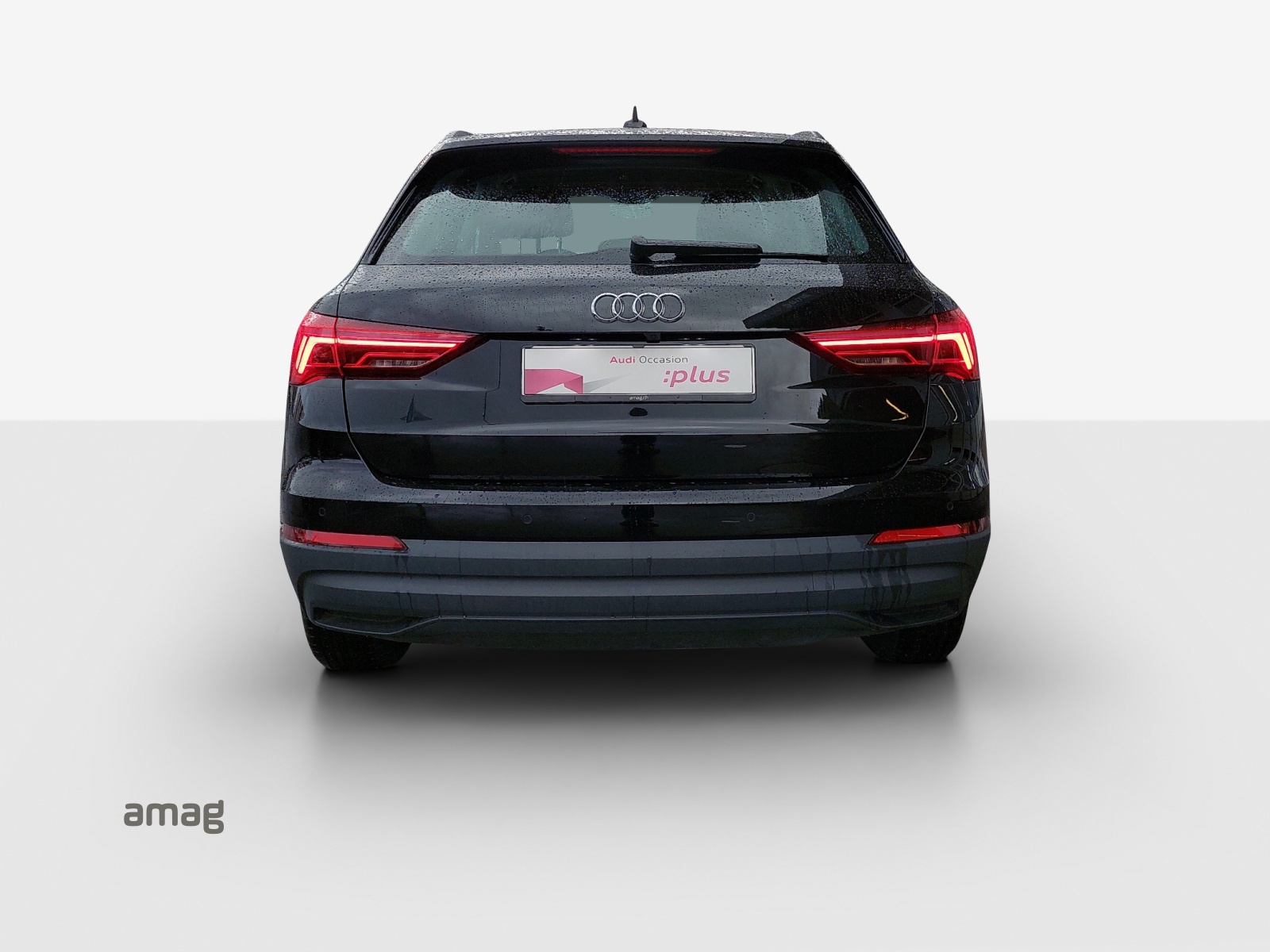 AUDI Q3 35 TFSI Attraction S-tronic-image-3