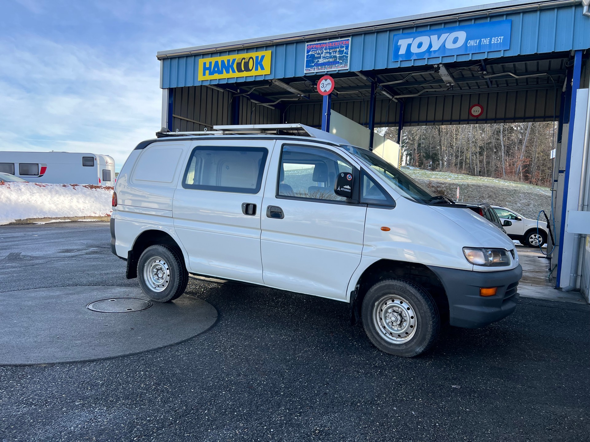MITSUBISHI L 400 4x4 2.4-16