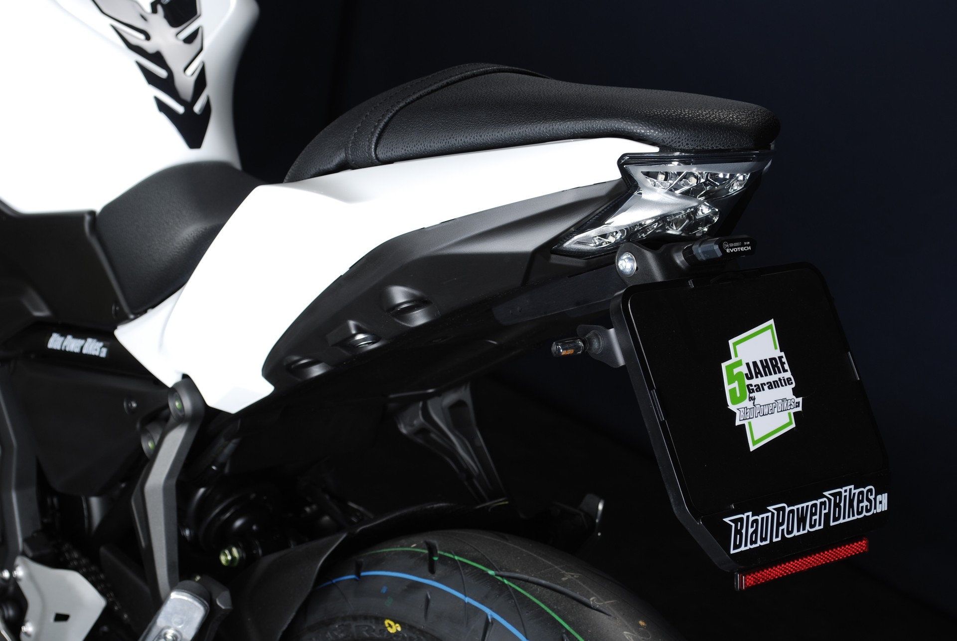 KAWASAKI Z 650 (35kW) - Speziallackierung-image-10