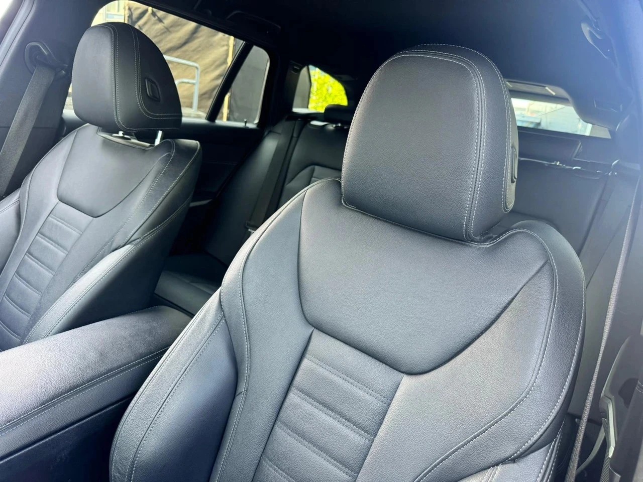 BMW 330d xDrive Touring CH FAHRZEUG-image-7