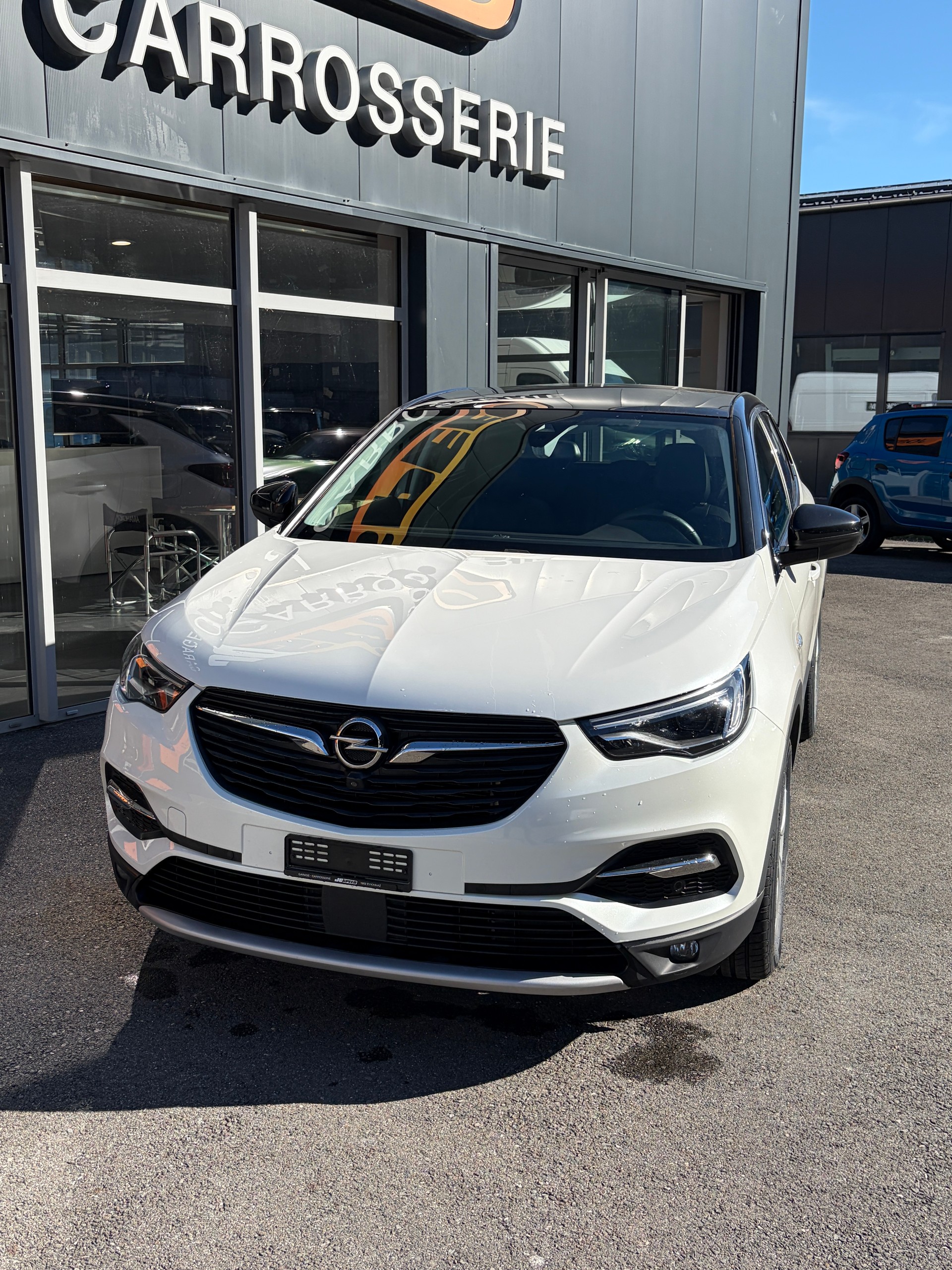 OPEL Grandland X 1.6 TP Excellence Automatik-showroom-element-1