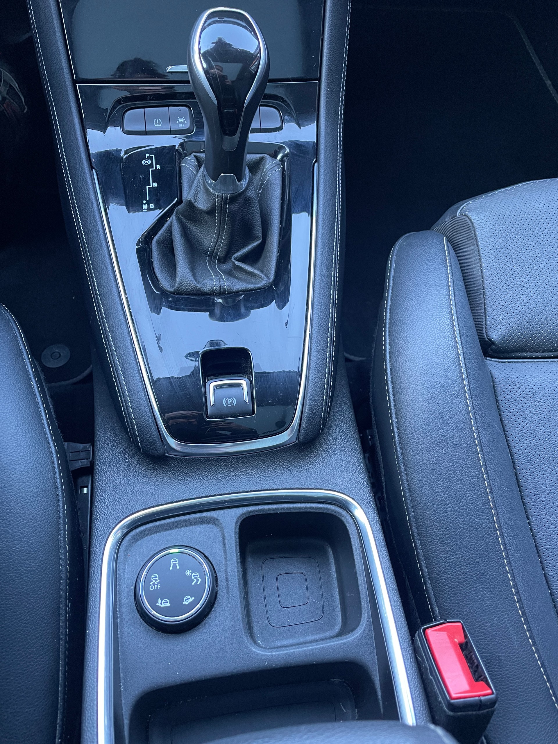 OPEL Grandland X 1.6 TP Excellence Automatik-image-12