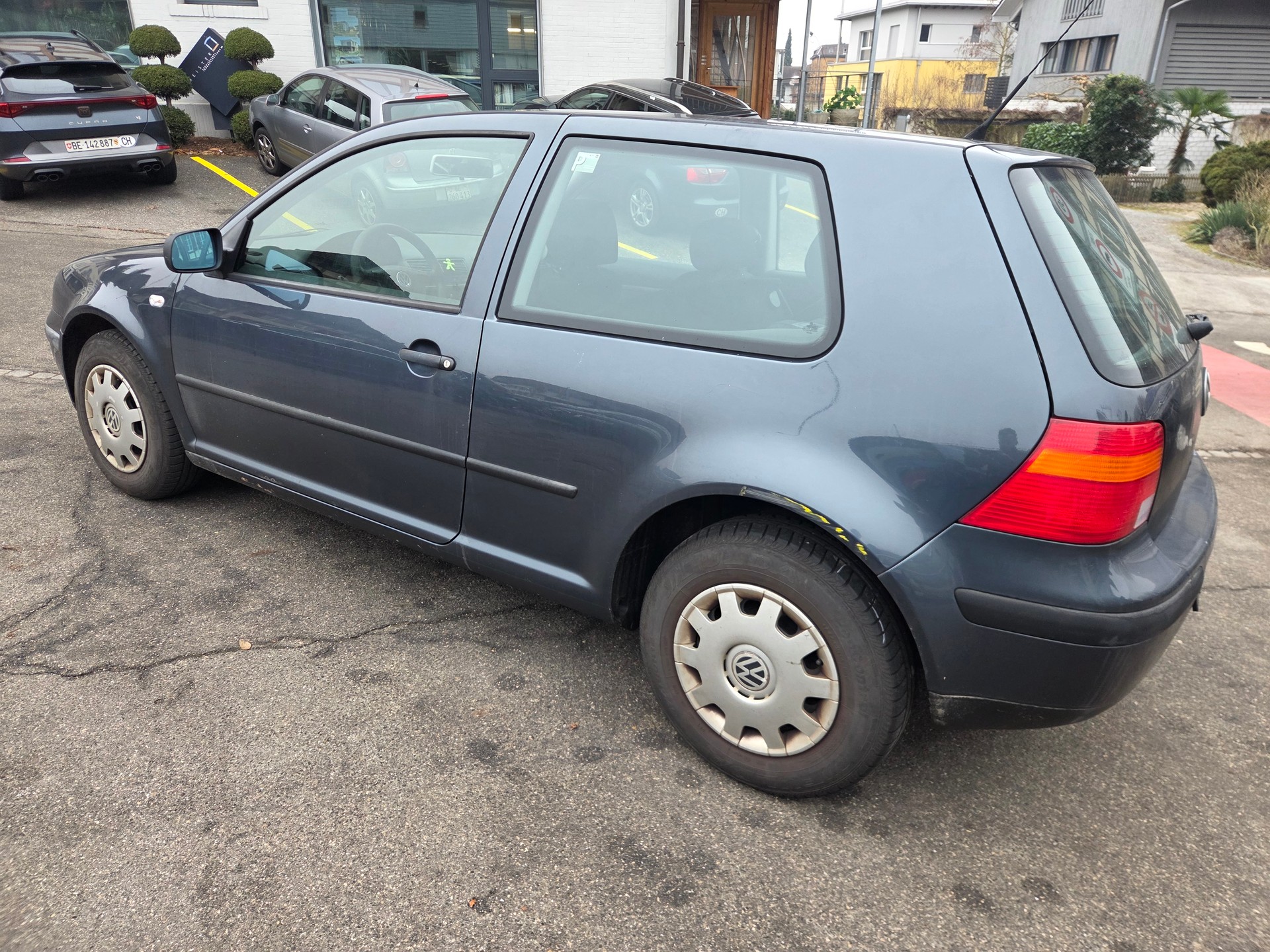 VW Golf 1.6 16V-image-4