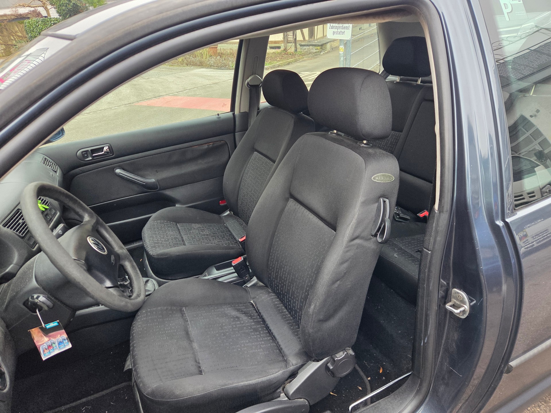 VW Golf 1.6 16V-image-10