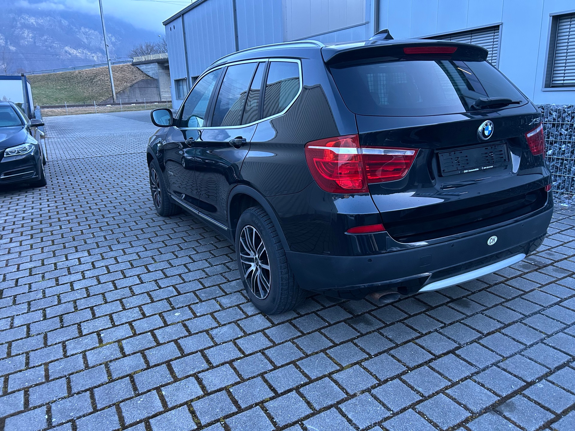 BMW X3 xDrive 20d-image-5