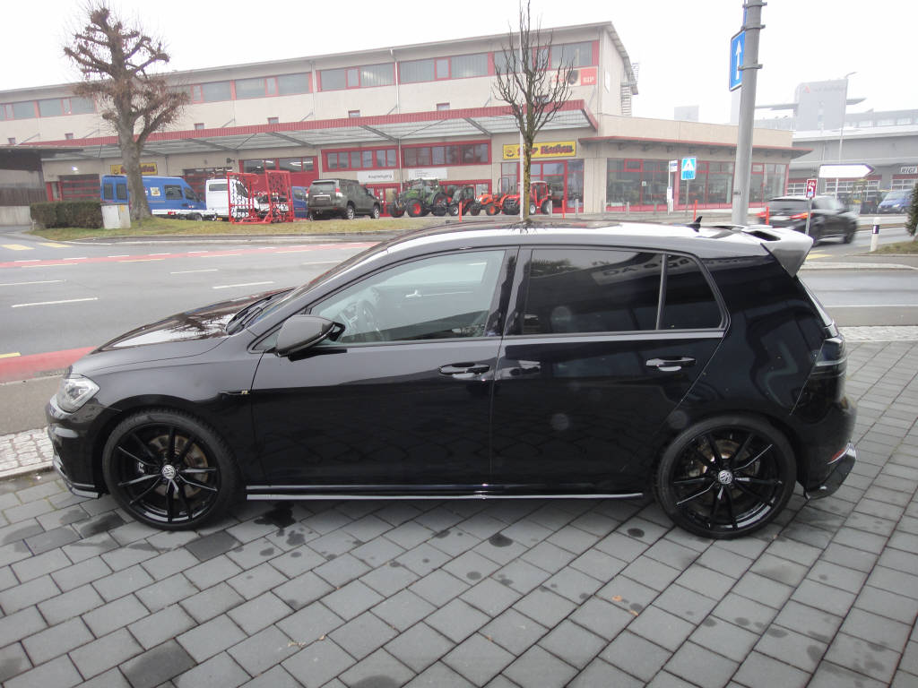 VW Golf VII 2.0 TSI R 310 DSG 4motion-image-4