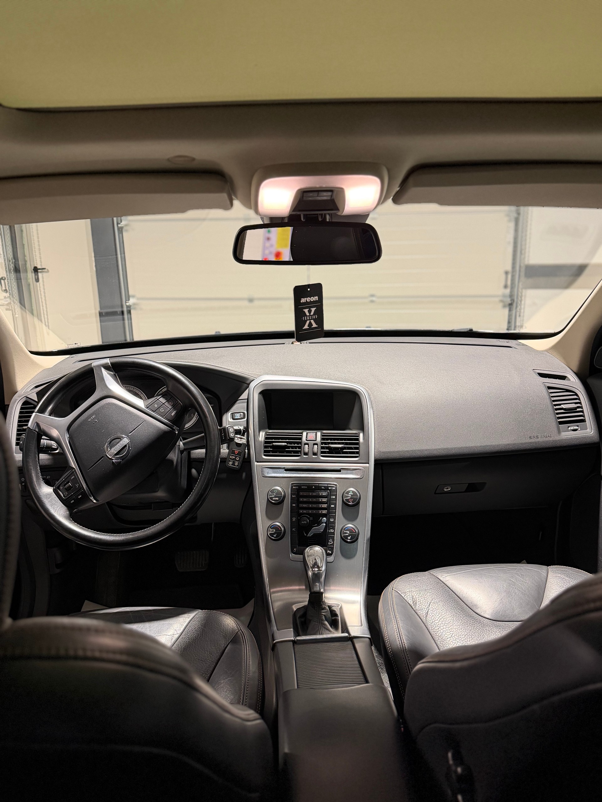 VOLVO Personenwagen-image-12