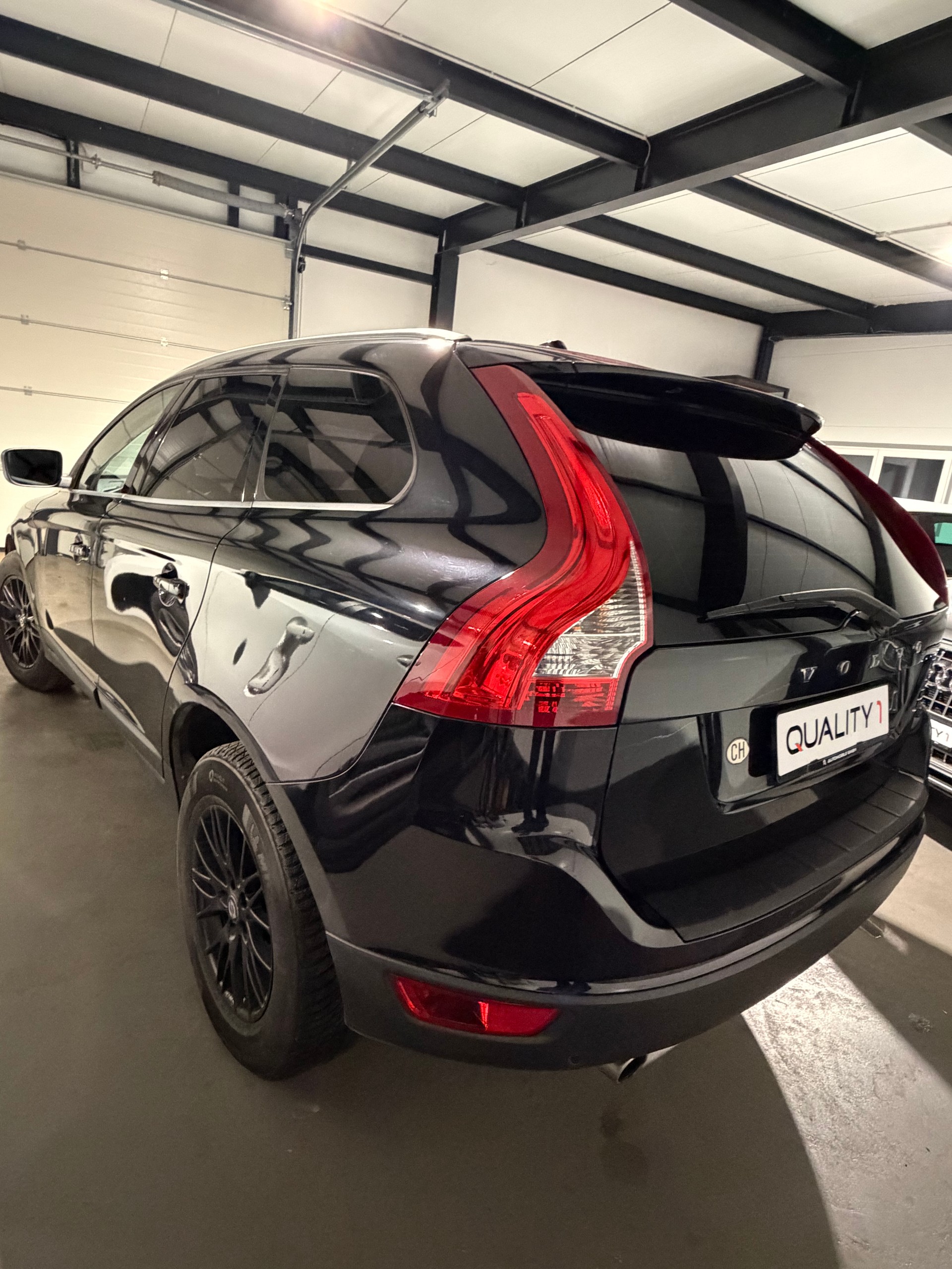 VOLVO Personenwagen-image-3
