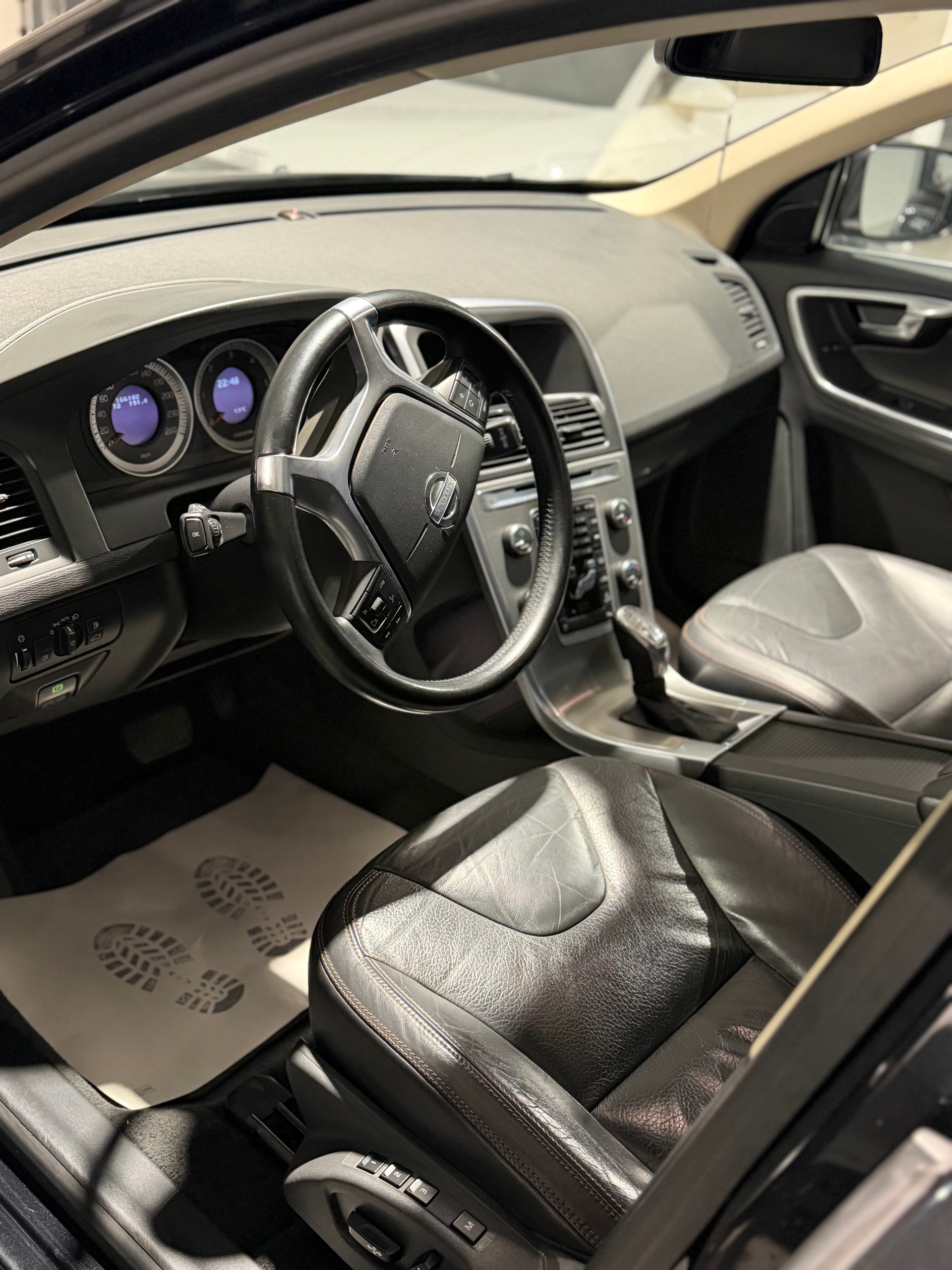 VOLVO Personenwagen-image-7
