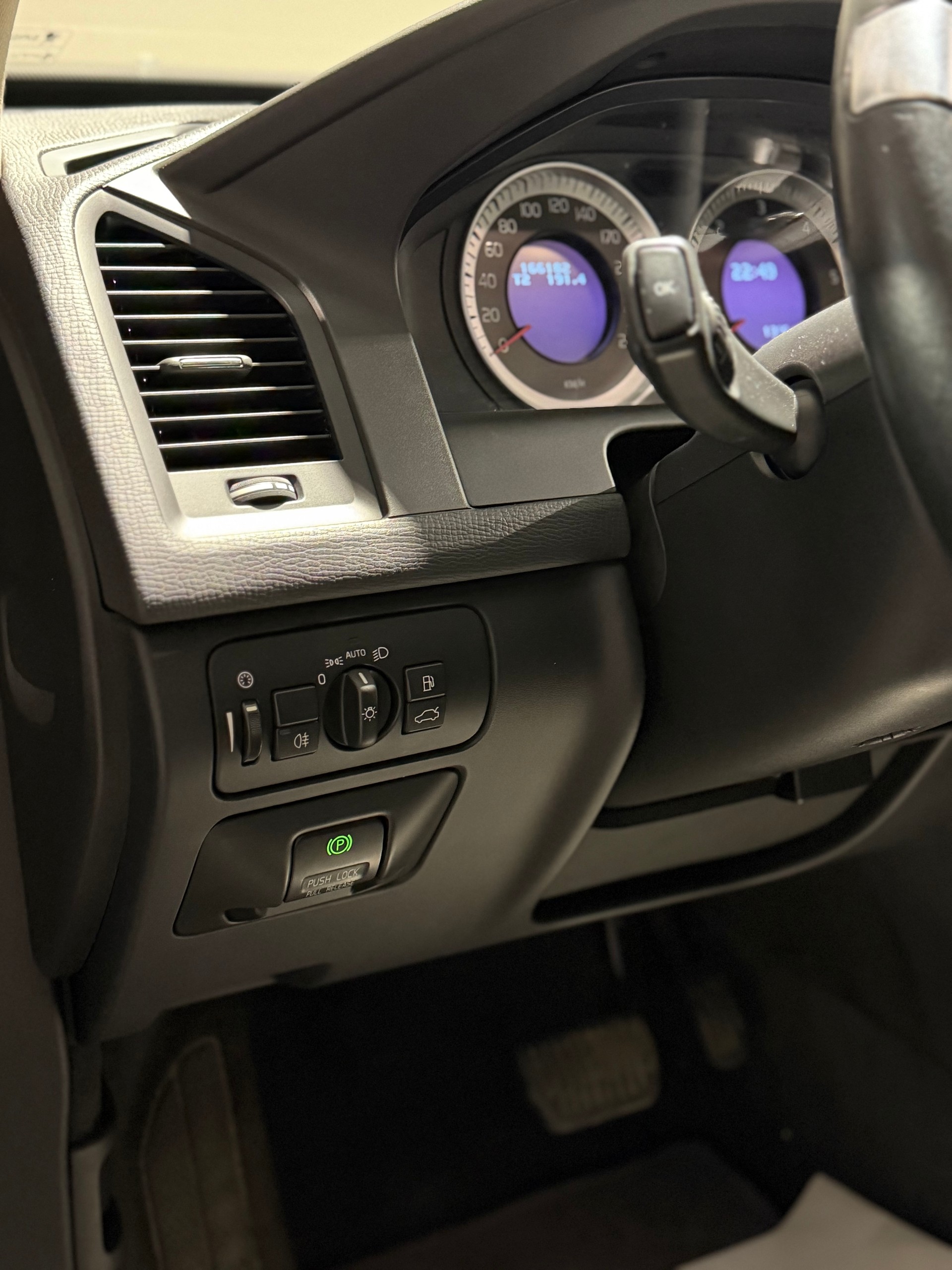 VOLVO Personenwagen-image-11