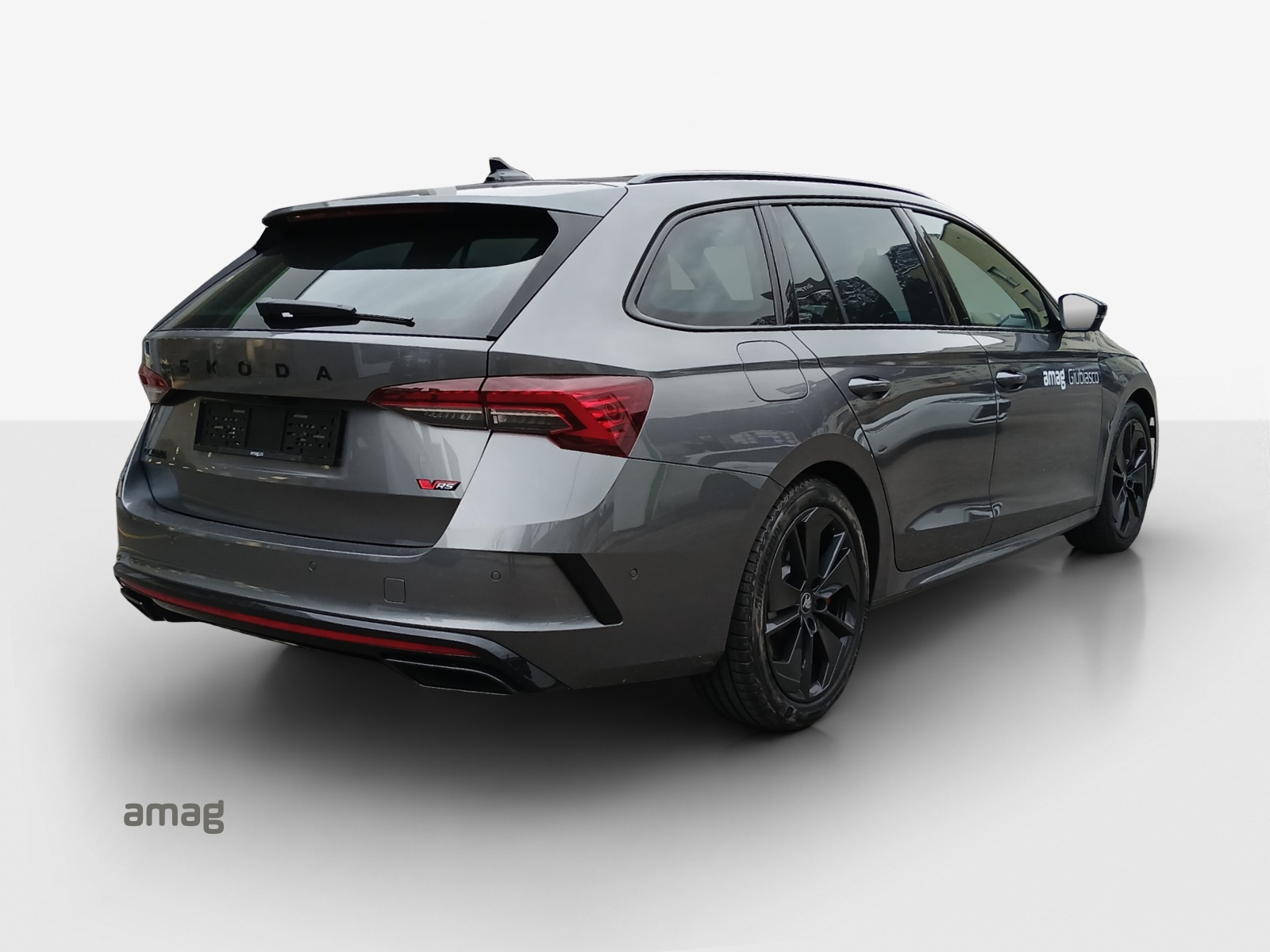 SKODA Octavia Combi 2.0 TSI DSG RS-image-4