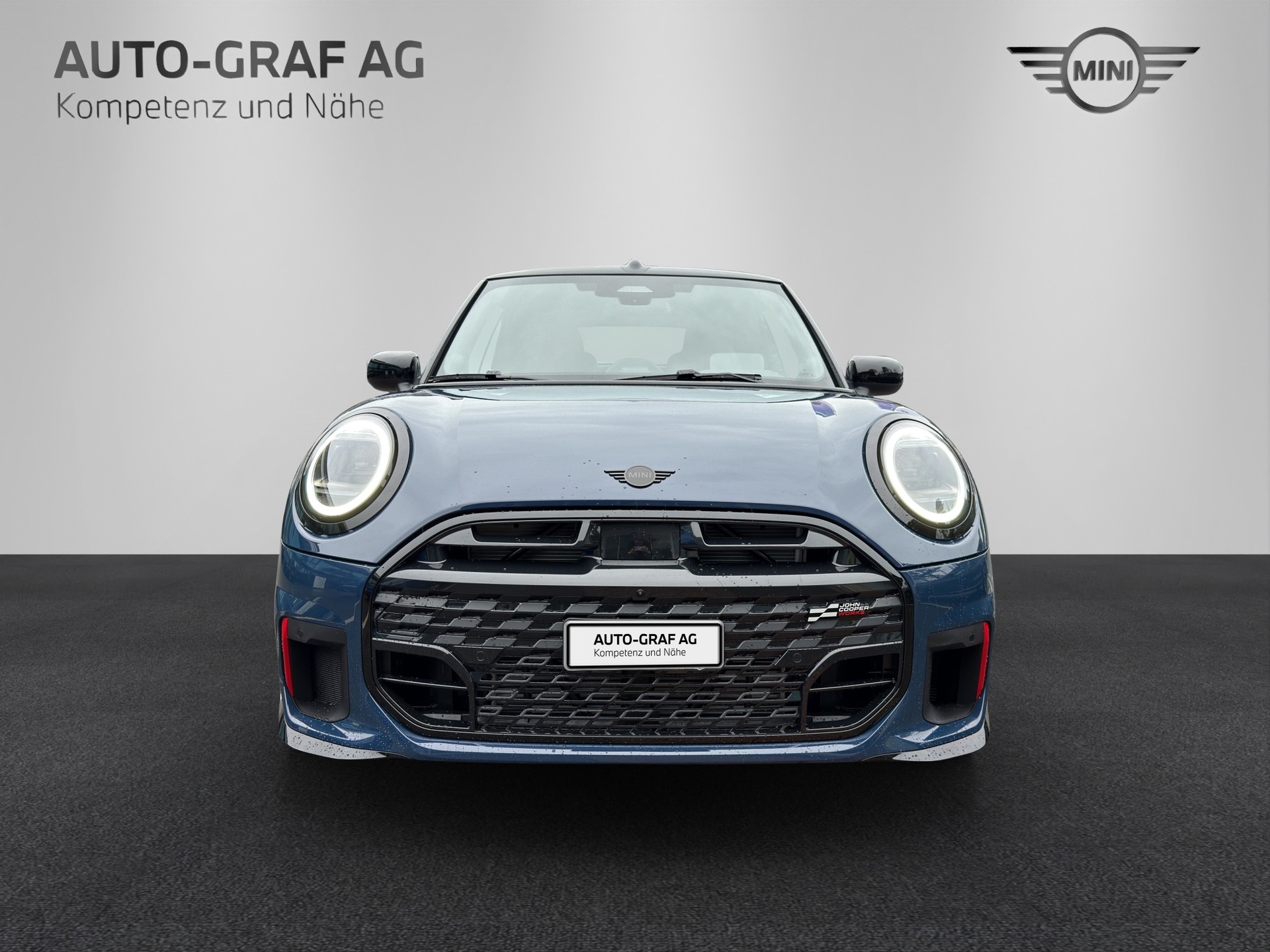 MINI John Cooper Works Cabrio-image-7
