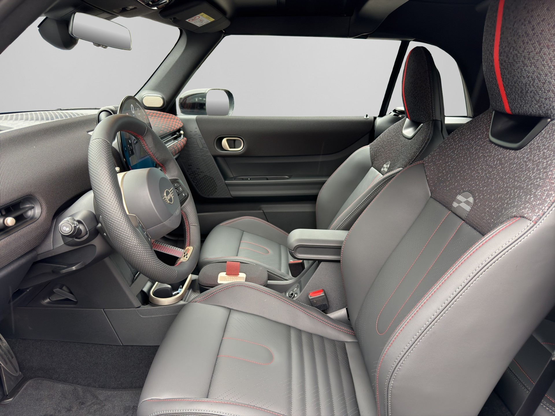 MINI John Cooper Works Cabrio-image-10