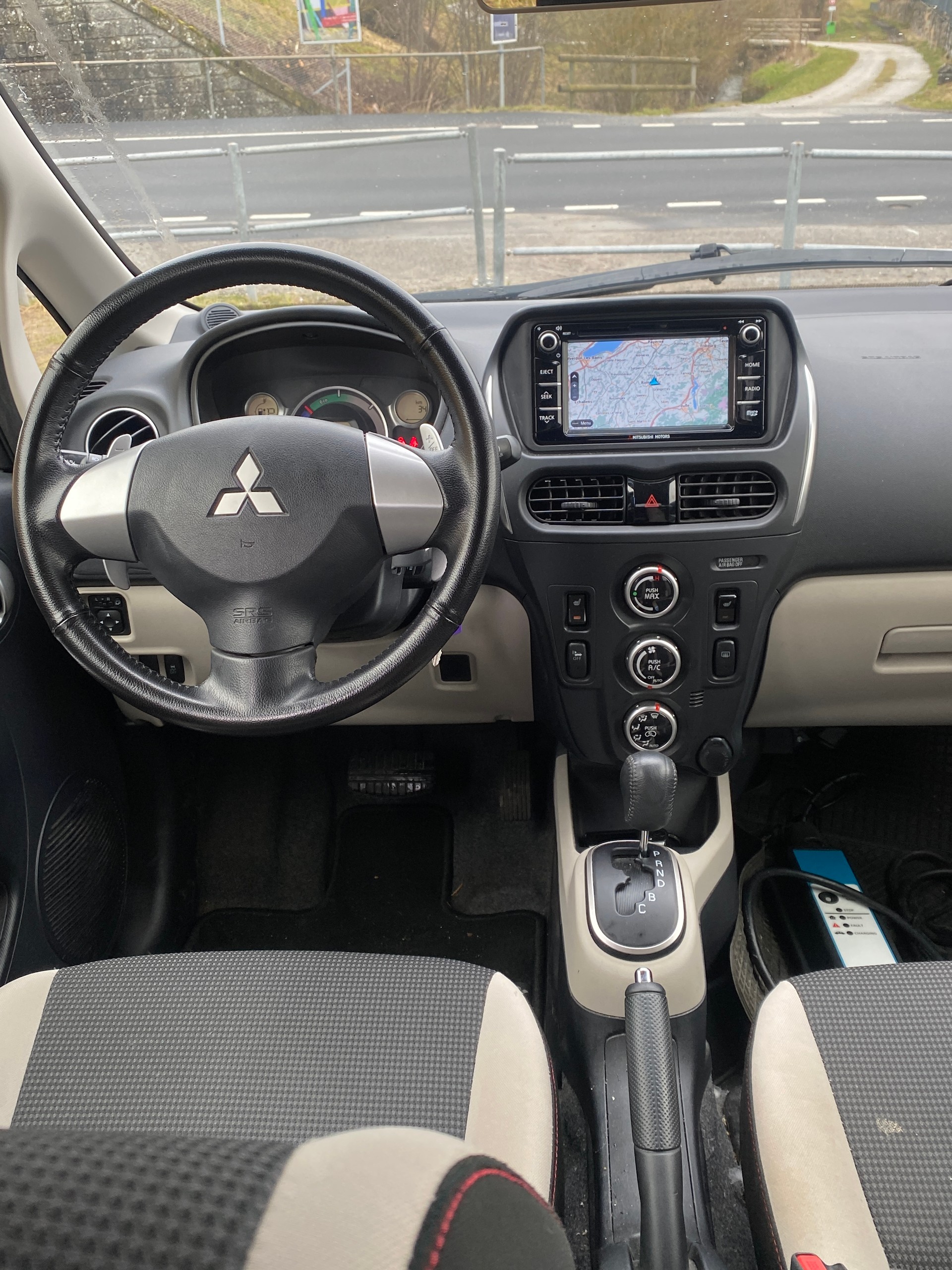 MITSUBISHI i MiEV Style-image-4