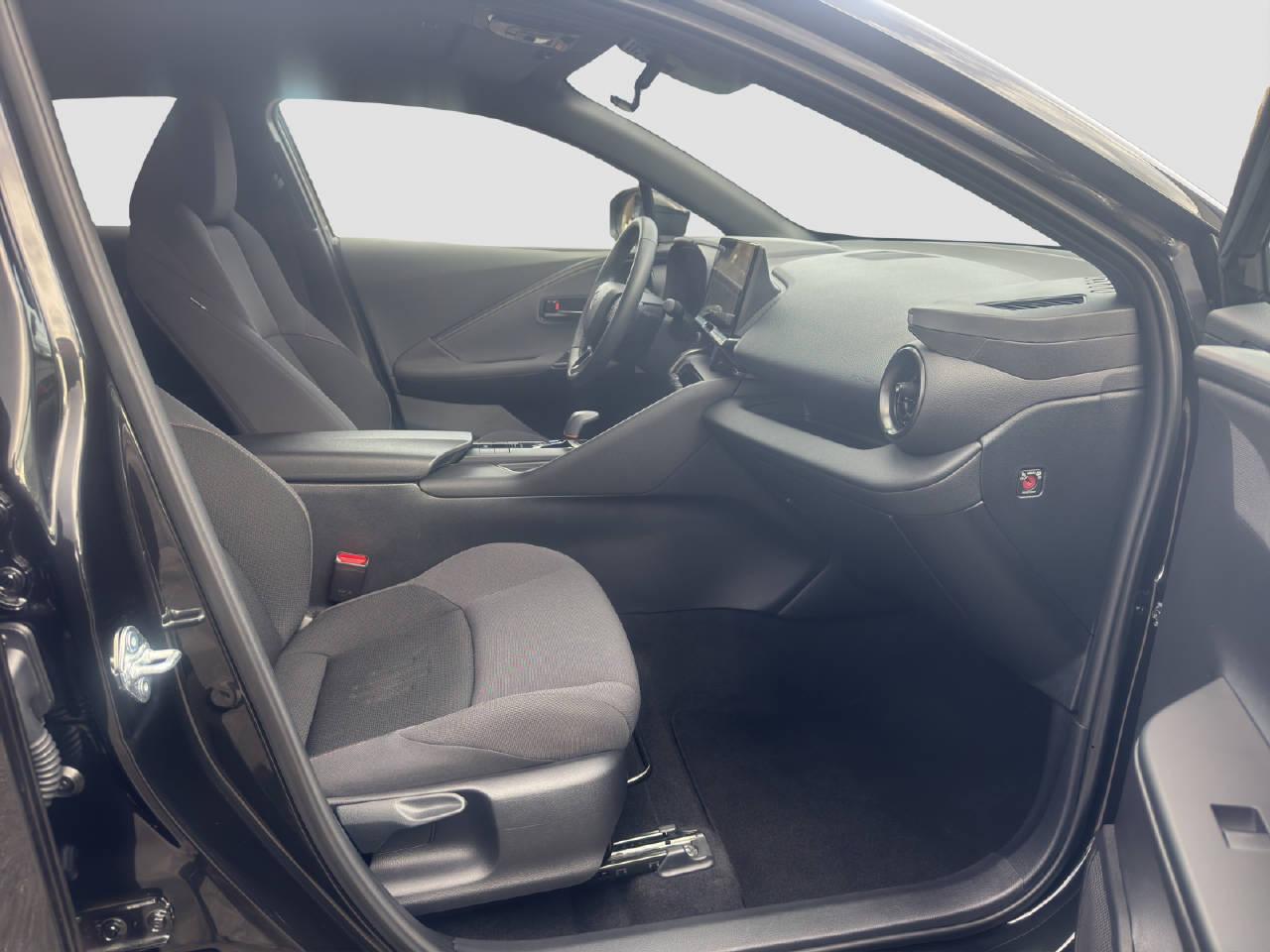 TOYOTA C-HR 2.0 PHEV Swiss Edition-image-15