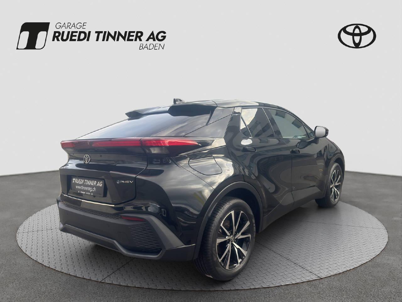 TOYOTA C-HR 2.0 PHEV Swiss Edition-image-4