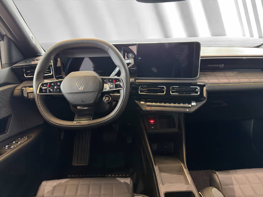 RENAULT R4 E-Tech Comfort Range iconic-image-4
