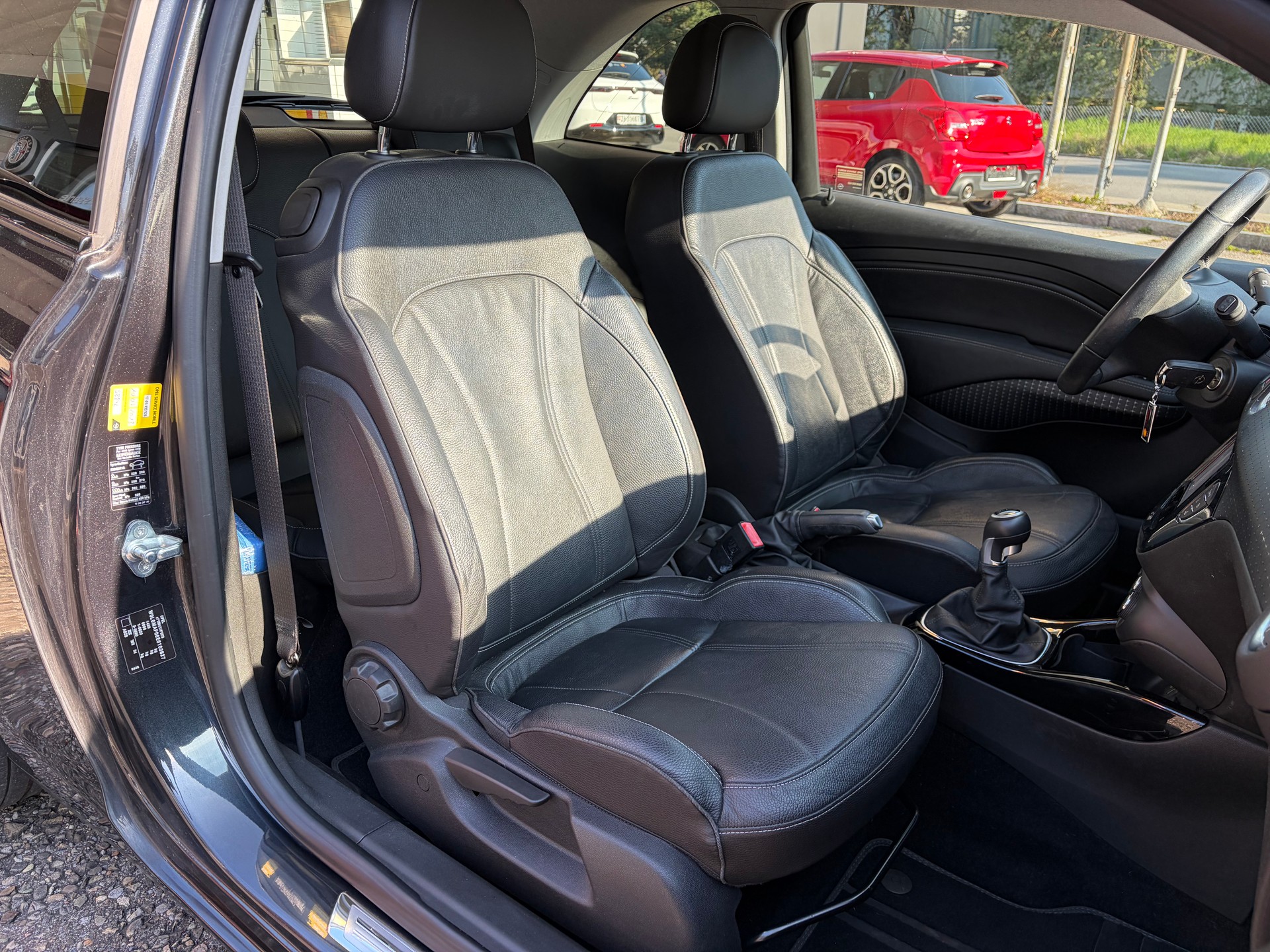 OPEL Adam 1.4 ecoFLEX Black Link-image-9