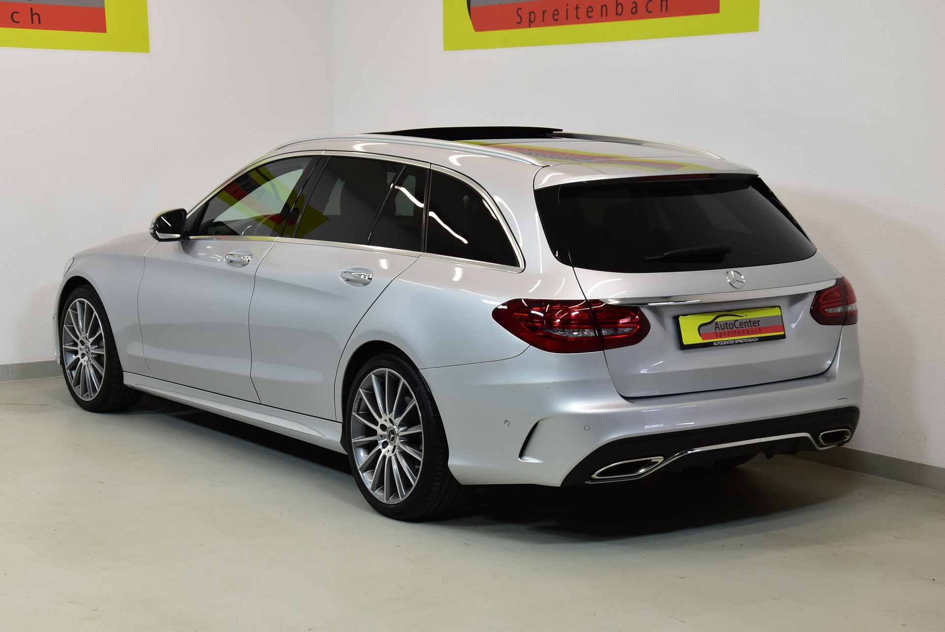 MERCEDES-BENZ C 300 AMG Line 4Matic 9G-Tronic-image-13