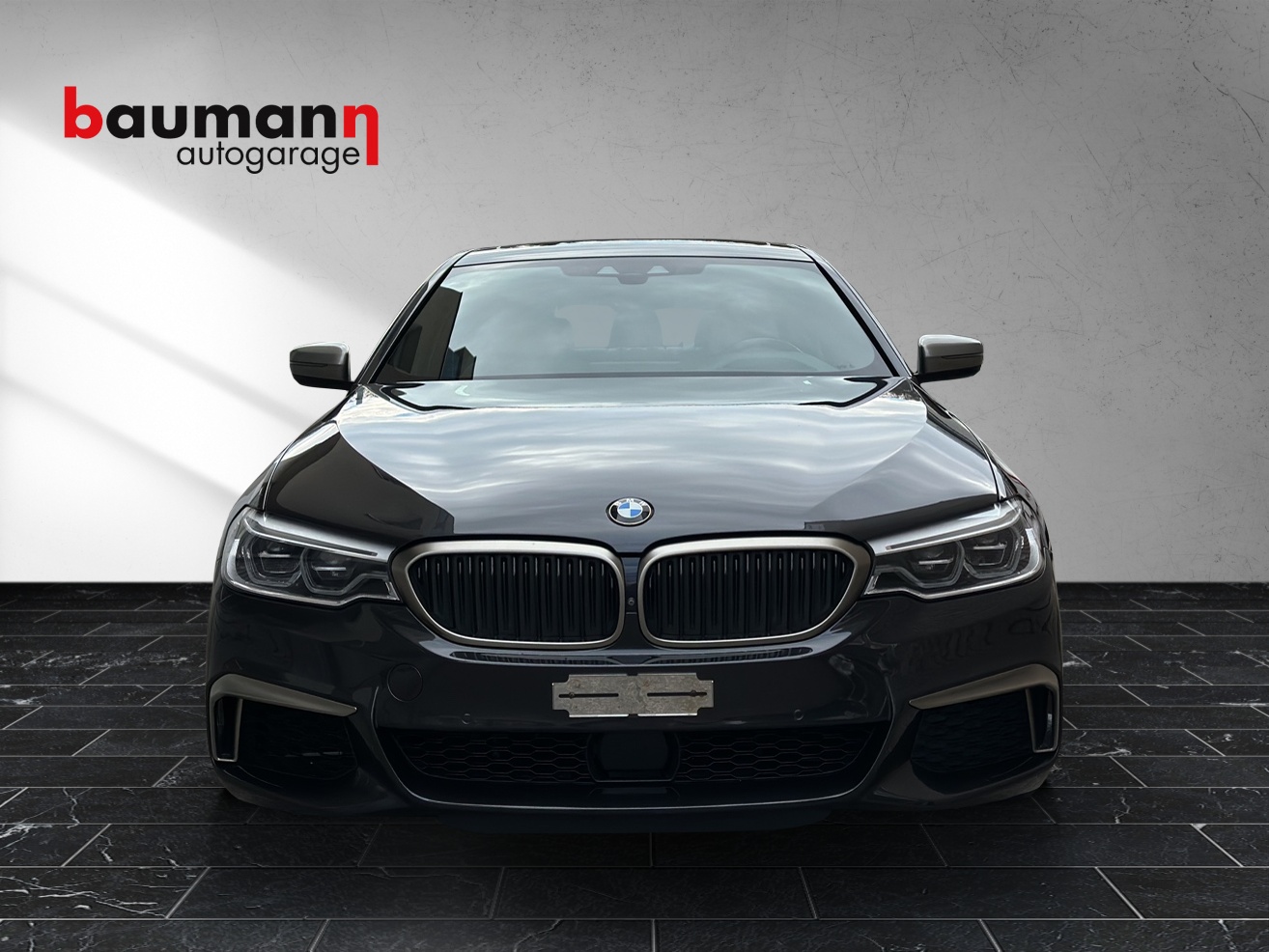 BMW M550i xDrive Steptronic-image-7