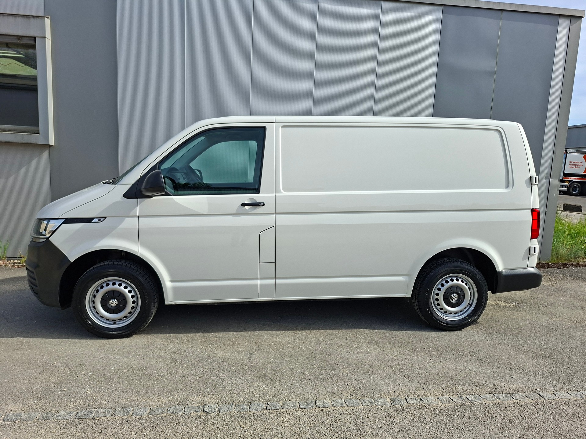 VW T6.1 2.0 TDI-image-3