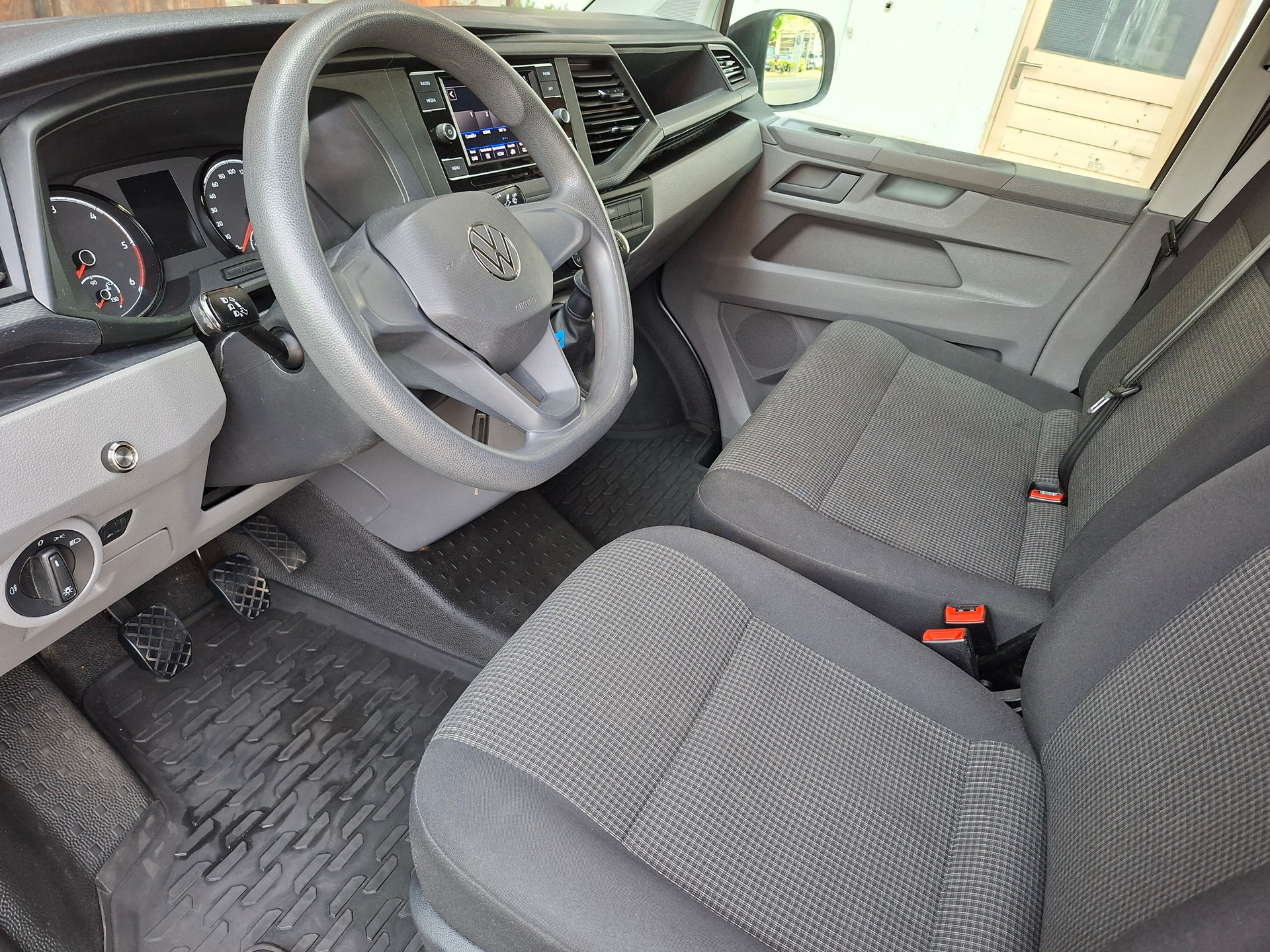 VW T6.1 2.0 TDI-image-7