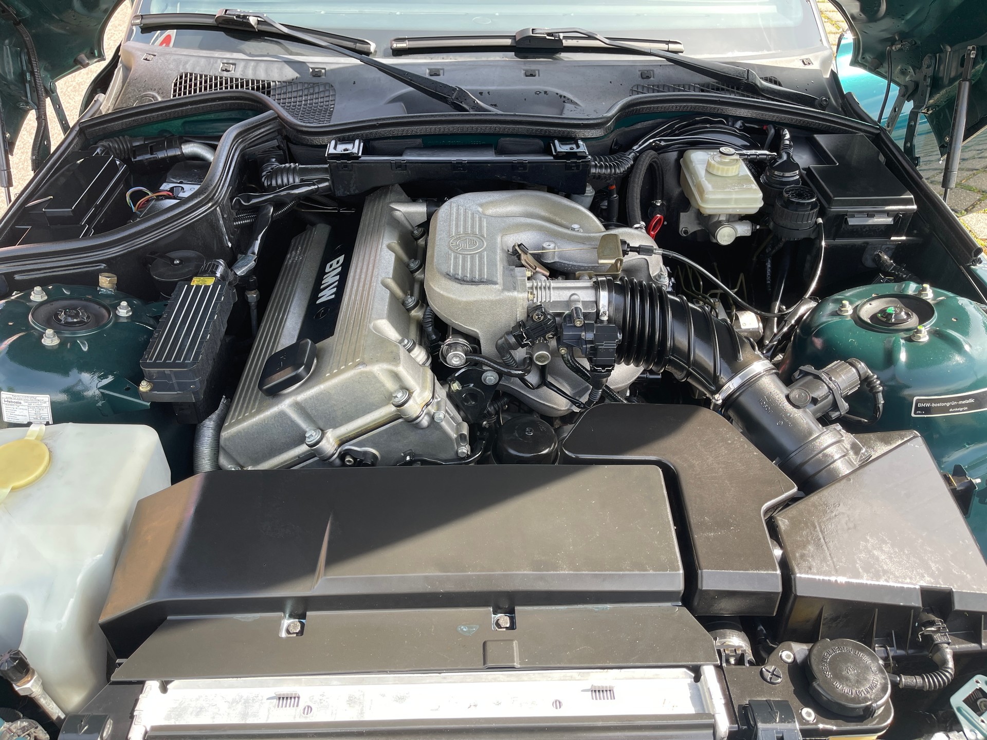 BMW Z3 1.9i Roadster-image-11