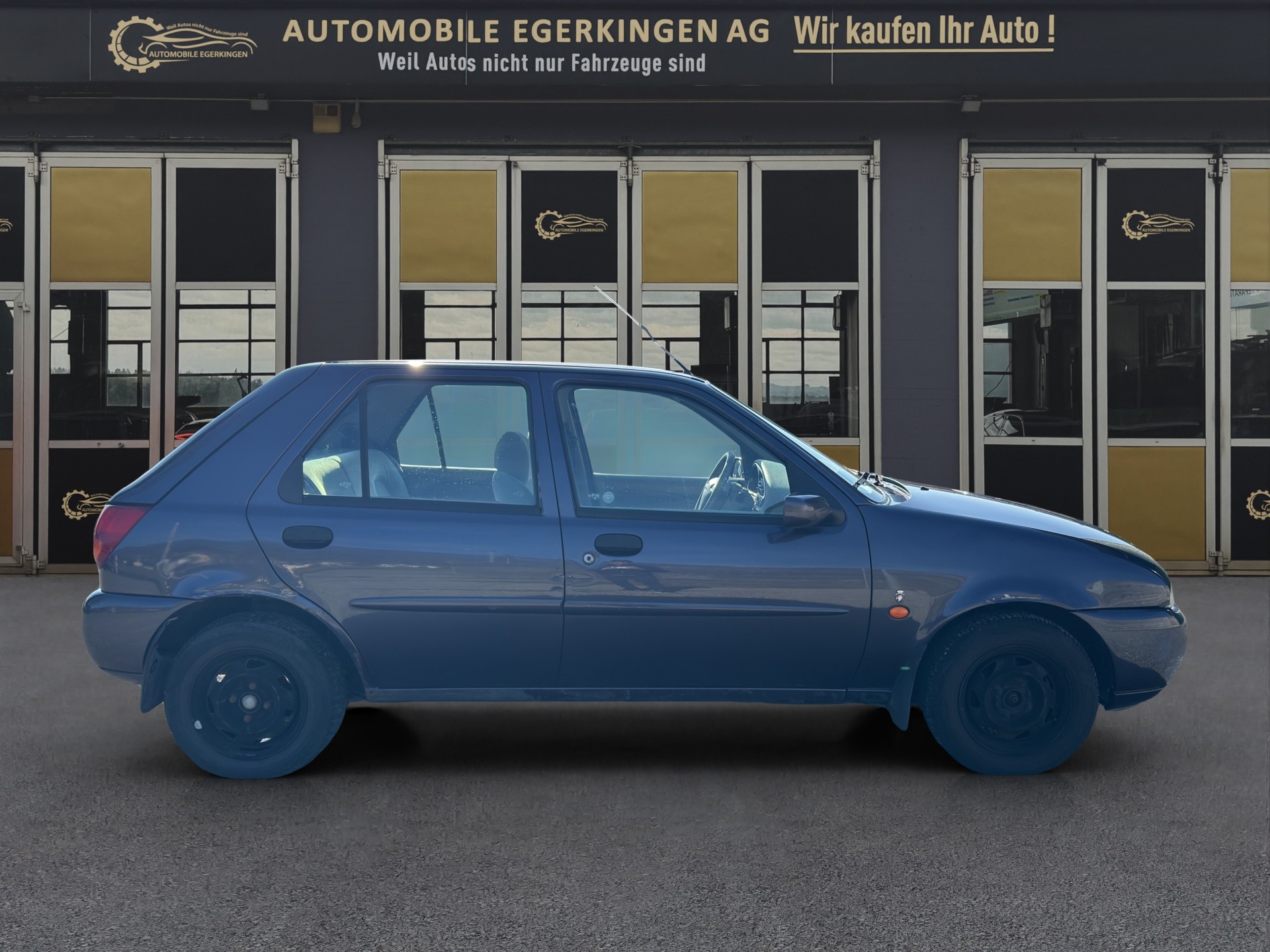 FORD Fiesta 1.2i 16V Ghia-image-2