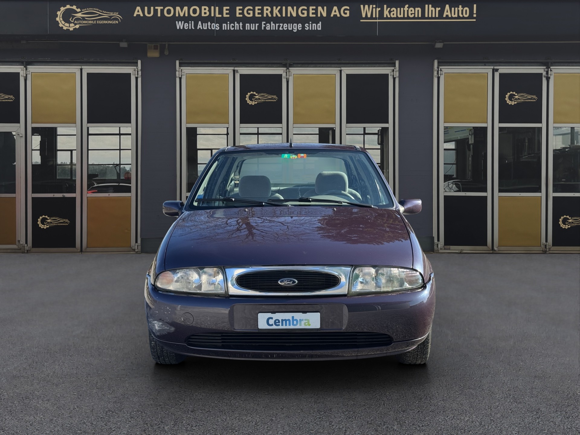 FORD Fiesta 1.2i 16V Ghia-image-1