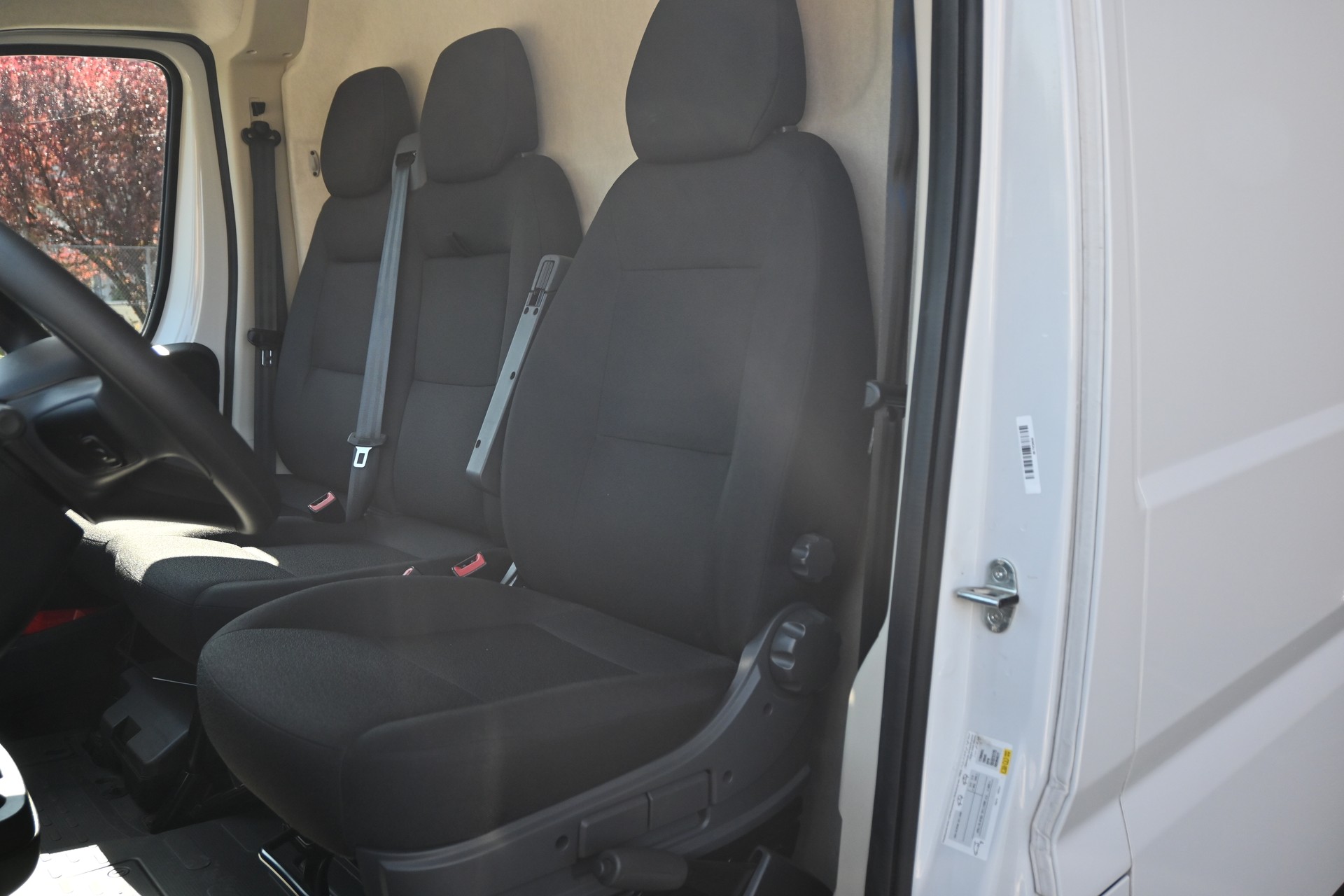 PEUGEOT Boxer 2.2 HDI 435 L4H2 EAT8-image-6