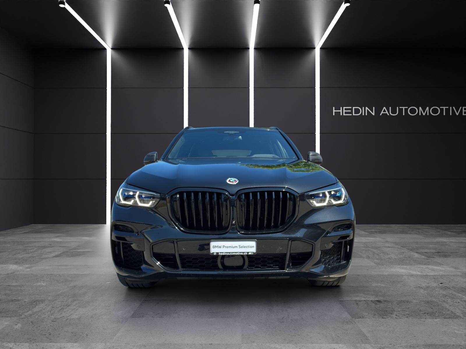BMW X5 M50i xDrive-showroom-element-3