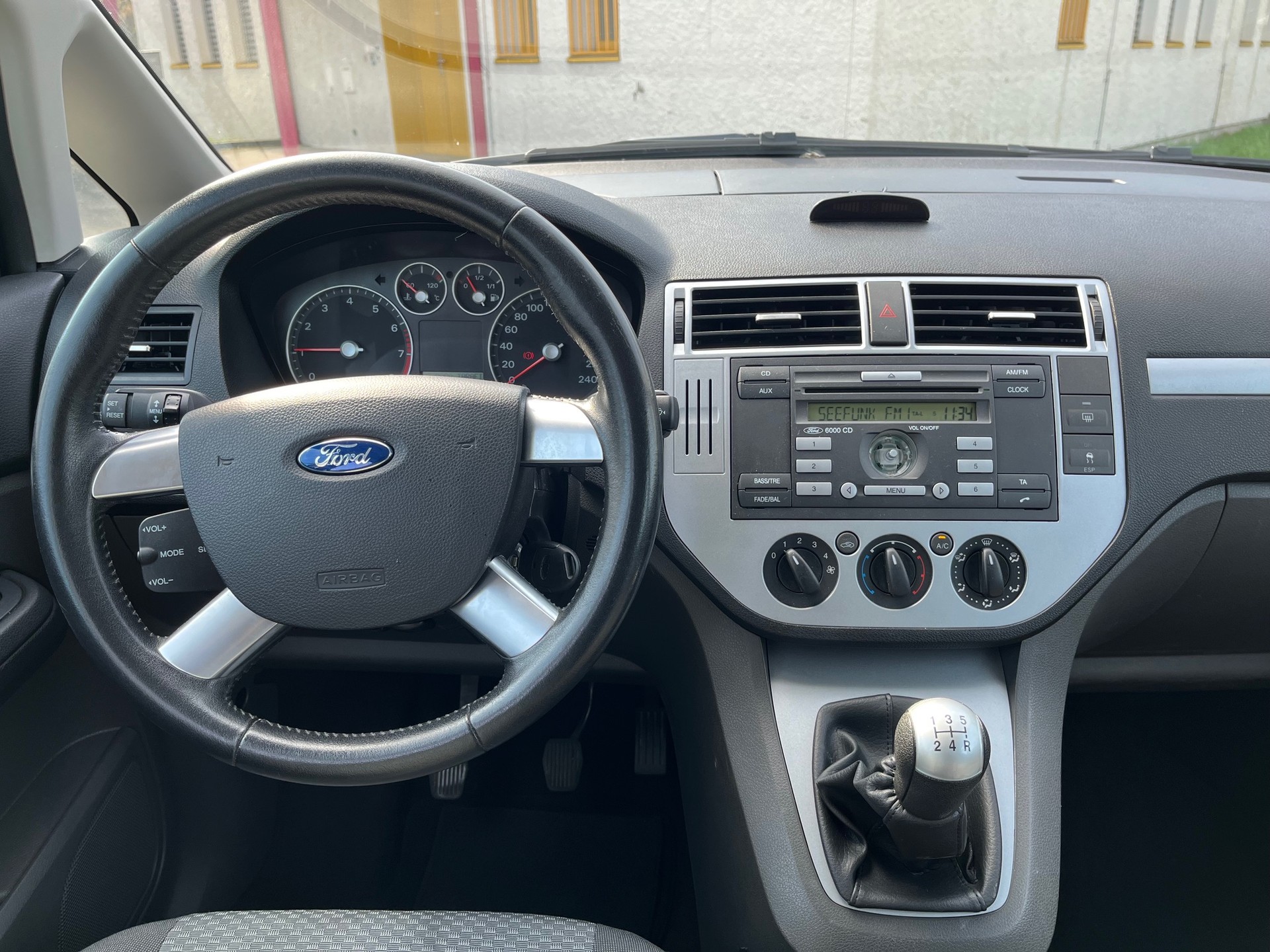 FORD Focus C-Max 1.8 Trend-image-8