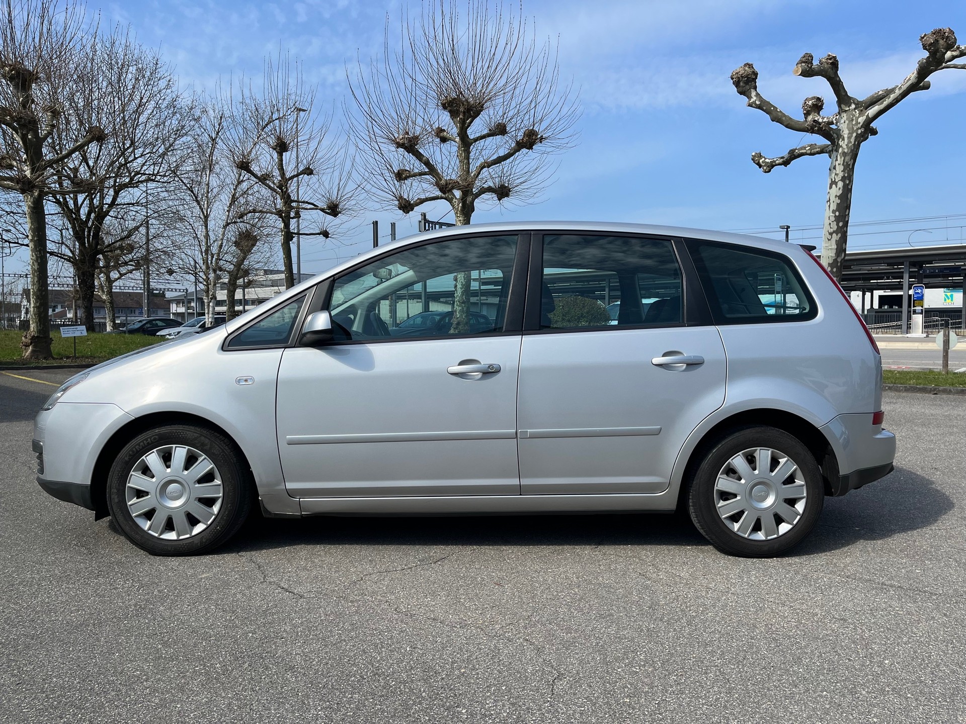 FORD Focus C-Max 1.8 Trend-image-3
