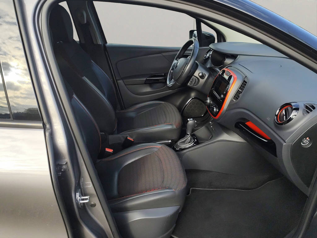 RENAULT Captur 1.2 TCe Helly Hansen EDC-image-7