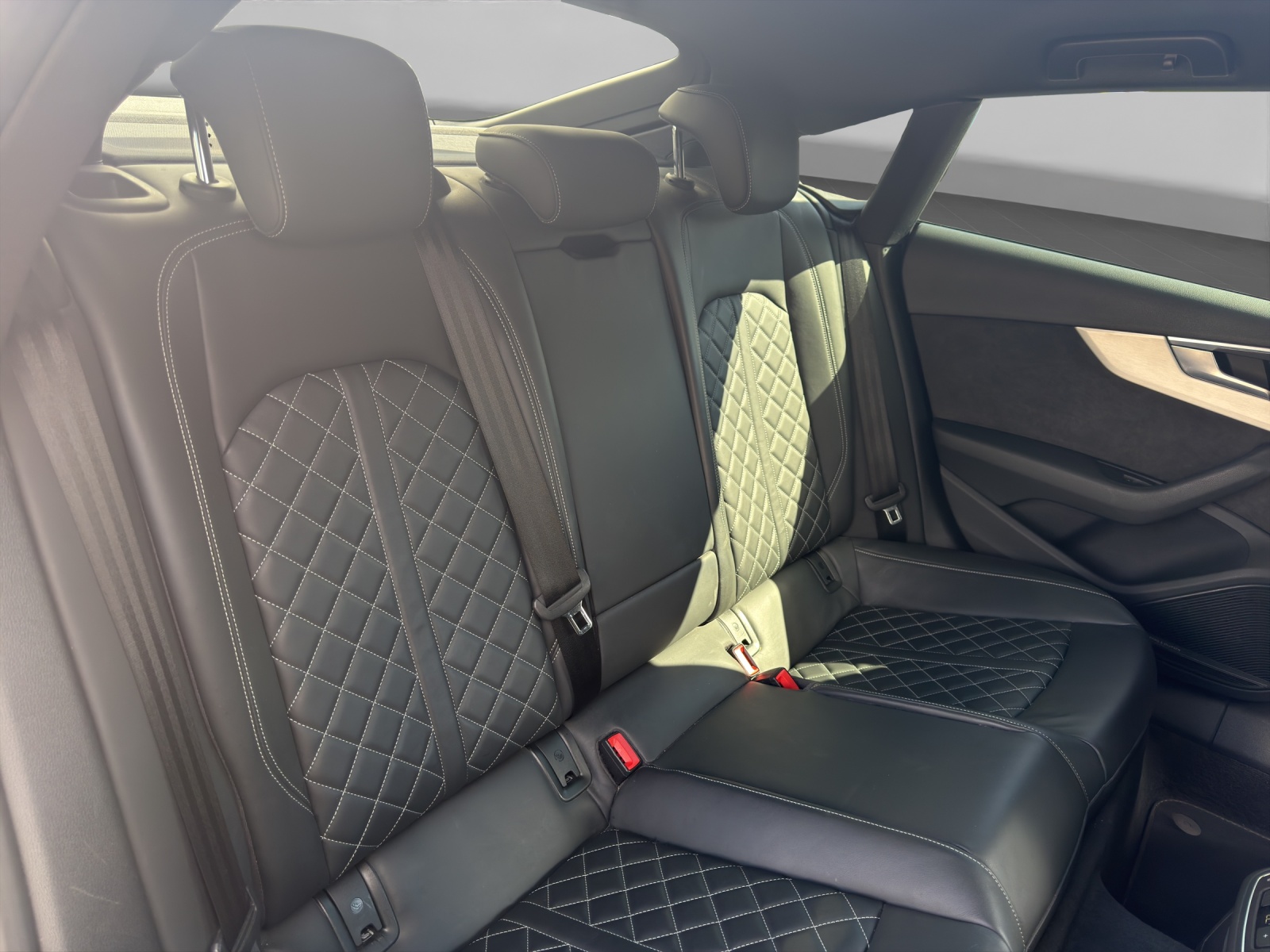 AUDI S5 Sportback 3.0 TFSI quattro tiptronic-image-12