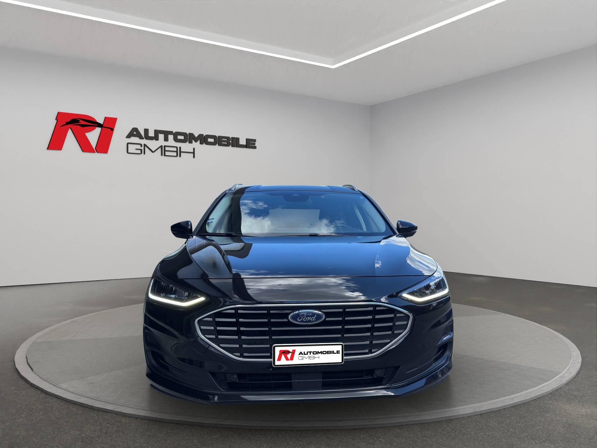 FORD Focus 1.0 MHEV Titanium Automat-showroom-element-1