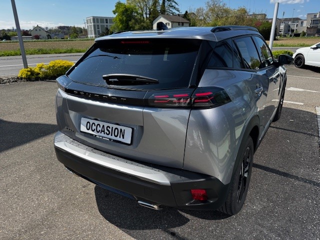PEUGEOT 2008 1.2 PureTech Allure Premium-image-3