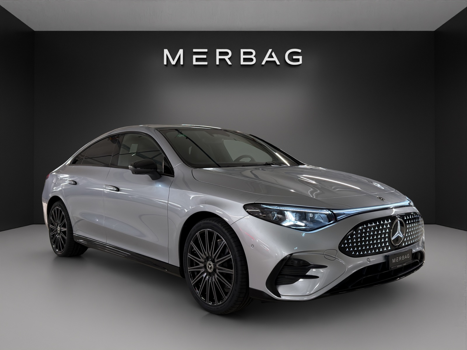 MERCEDES-BENZ CLA 350 4 Matic 85 kWh EQ-image-0