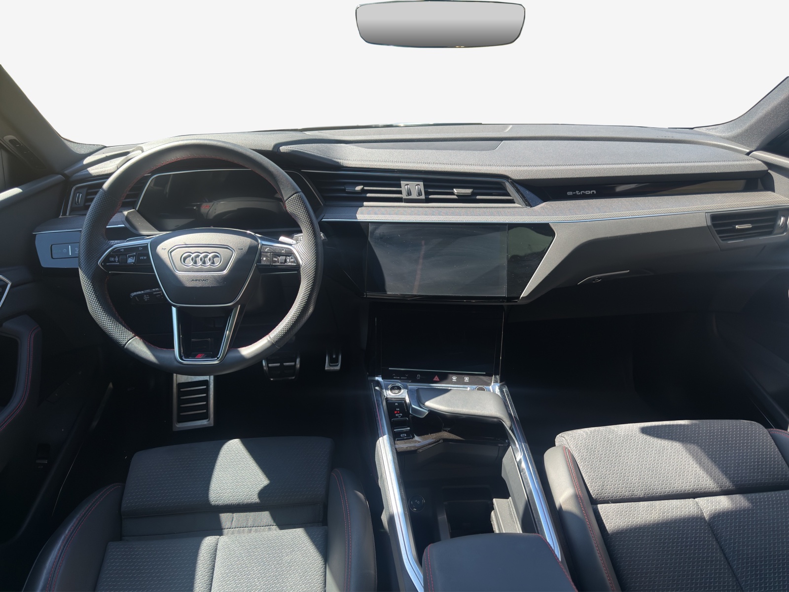 AUDI Q8 50 e-tron Black Edition quattro-image-8
