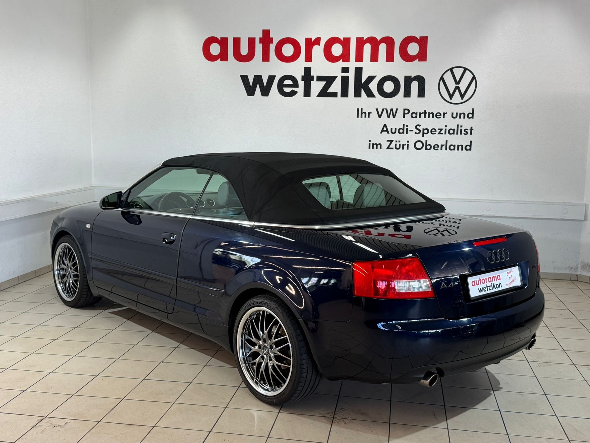 AUDI A4 Cabriolet 2.4 V6-image-5