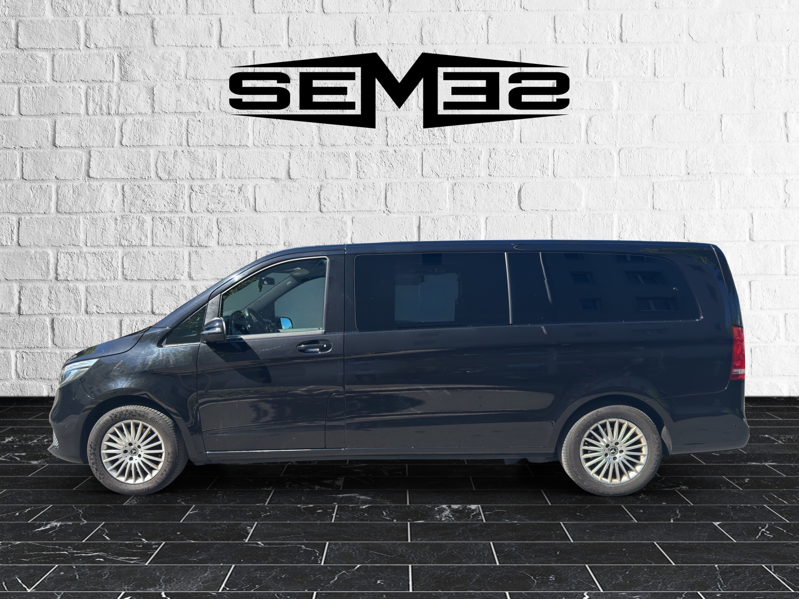 MERCEDES-BENZ V 300 d extralang 4Matic 9G-Tronic-image-1