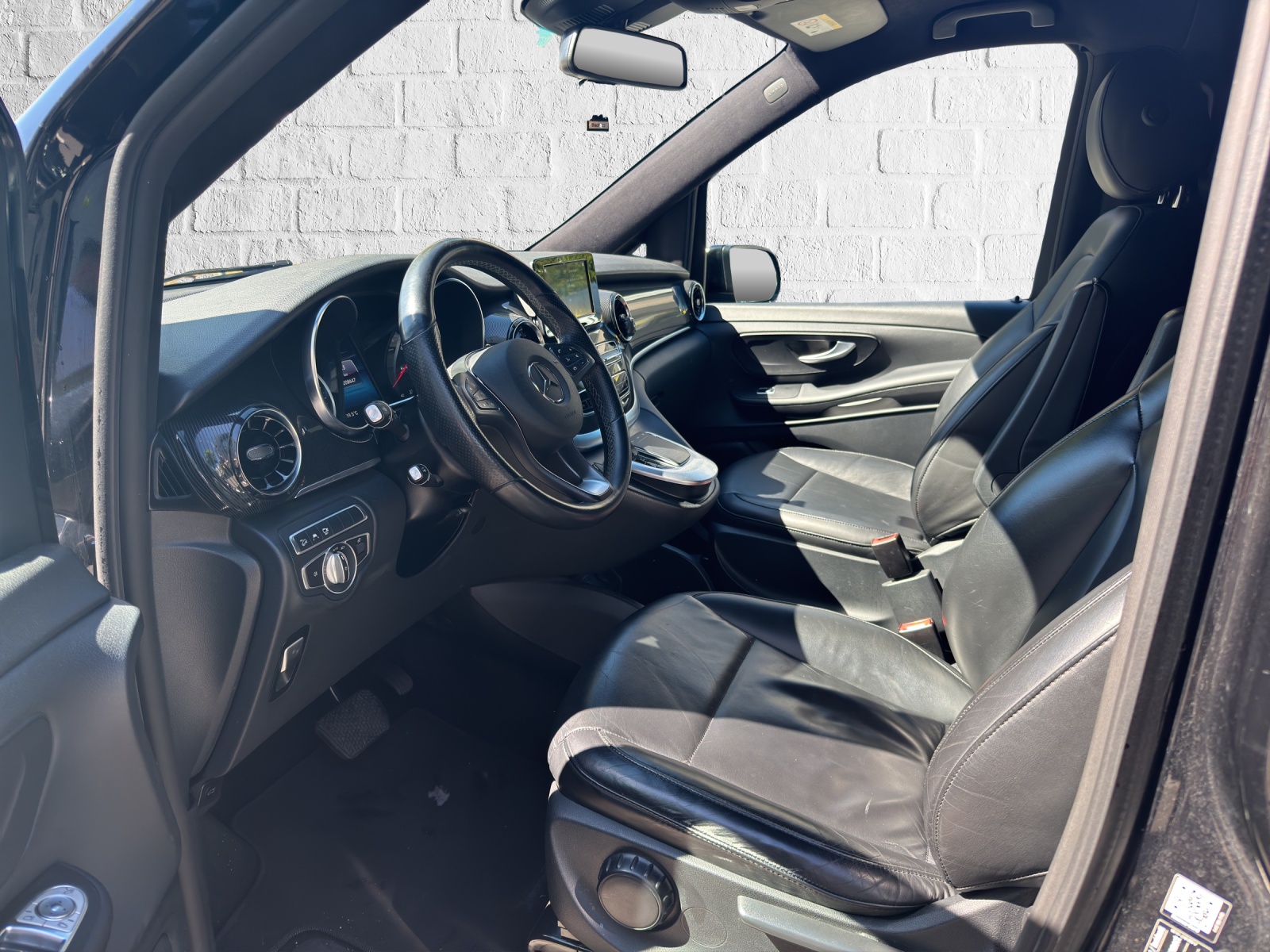 MERCEDES-BENZ V 300 d extralang 4Matic 9G-Tronic-image-8