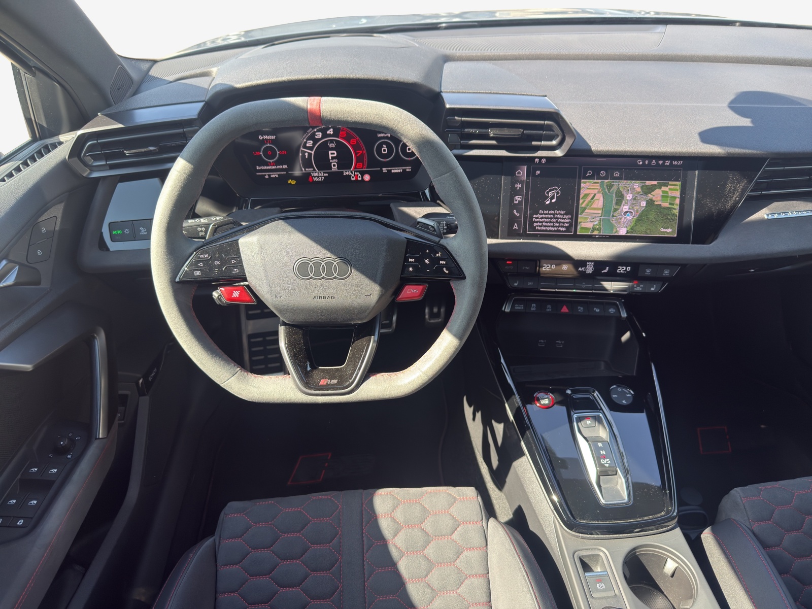 AUDI RS3 Sportback 2.5 TSI quattro S-tronic-image-8