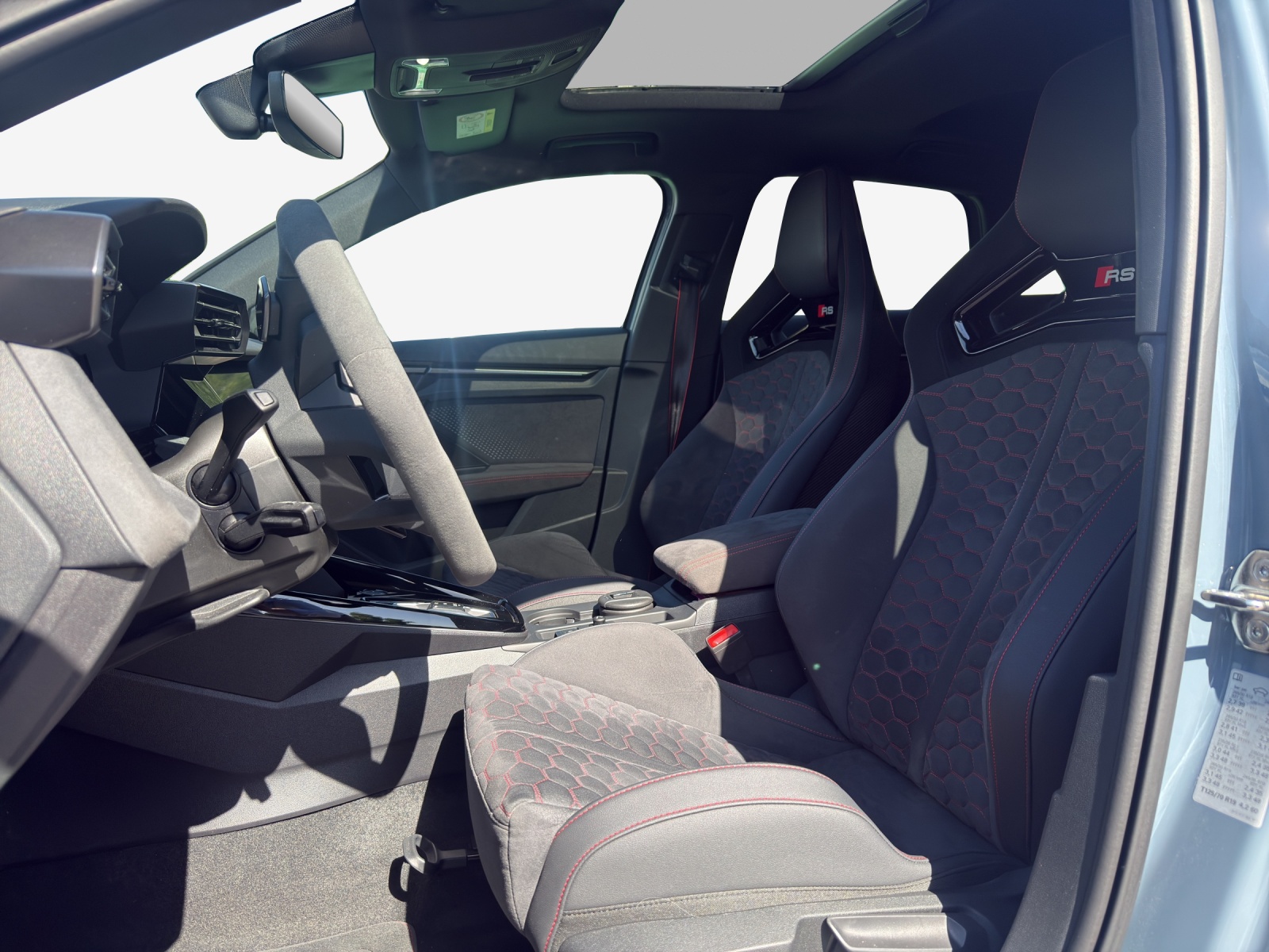 AUDI RS3 Sportback 2.5 TSI quattro S-tronic-image-7