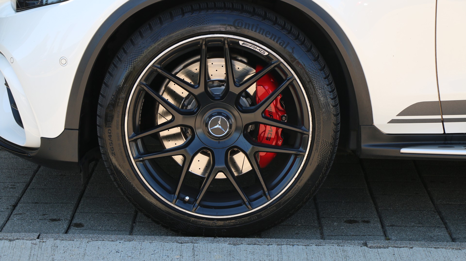 MERCEDES-BENZ GLC 63S AMG Coupé Edition 1 4Matic+-image-27