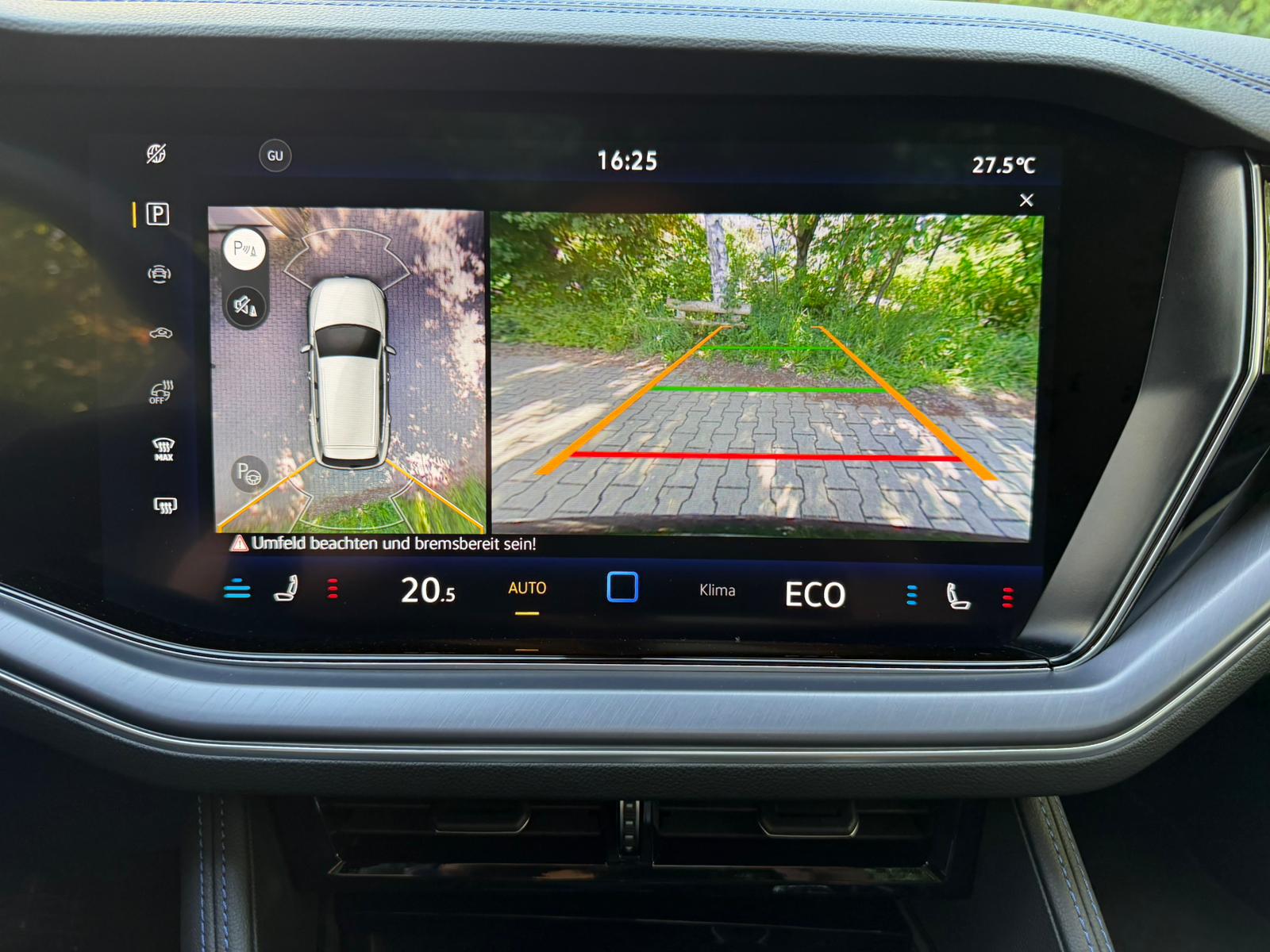 VW Touareg 3.0 TSI R eHybrid Tiptronic-image-29