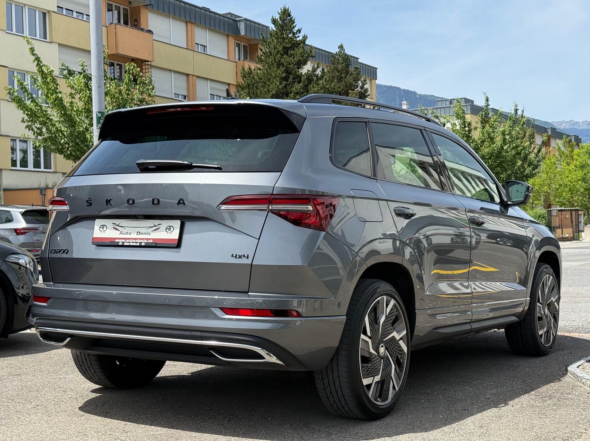 SKODA Karoq 2.0 TDI SportLine 4x4 DSG-showroom-element-3