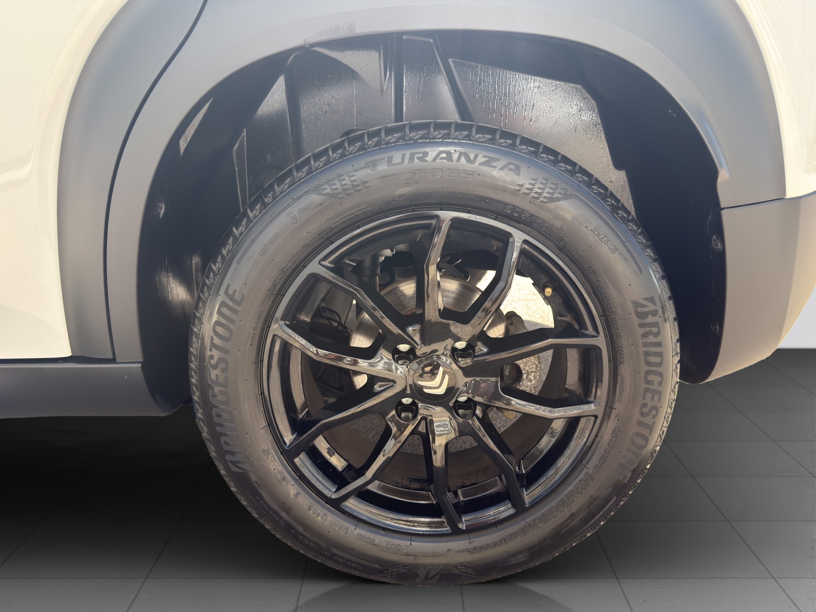 CITROEN C3 Aircross 1.2 SwissEAT6-image-5