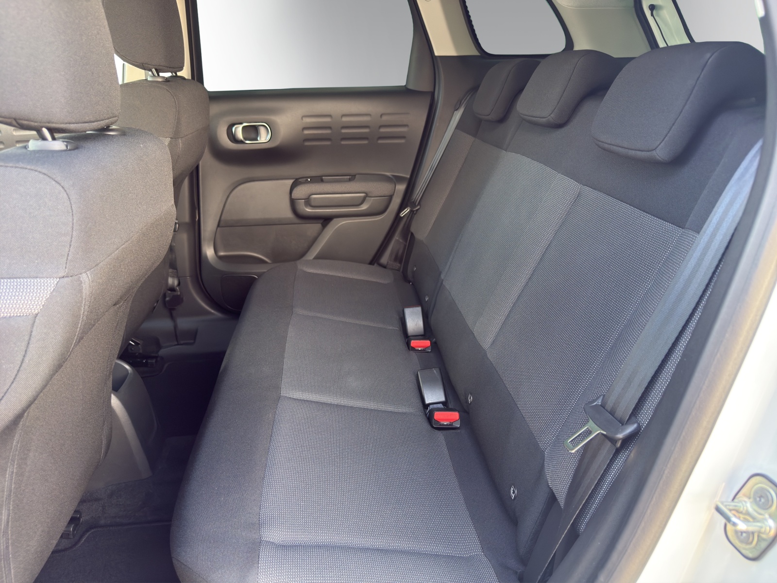 CITROEN C3 Aircross 1.2 SwissEAT6-image-10