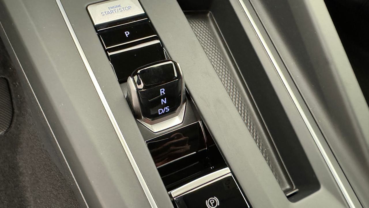 VW Golf VIII 1.5 TSI PHEV Limited-image-10